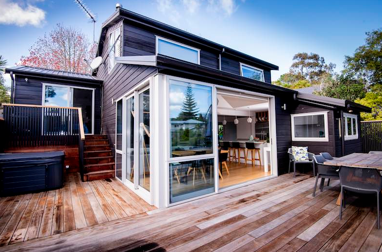 Key Factors to Consider When Hiring Renovation Builders in Auckland