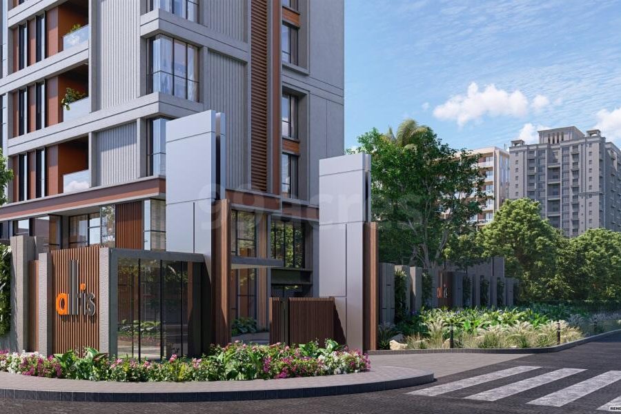 How do you determine if a condo’s lobby security is adequate?