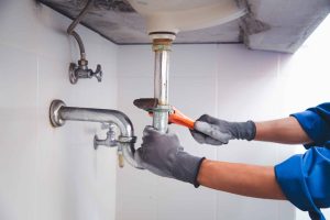 4 Signs You Need to Call a Professional Plumber in Creve Coeur Immediately