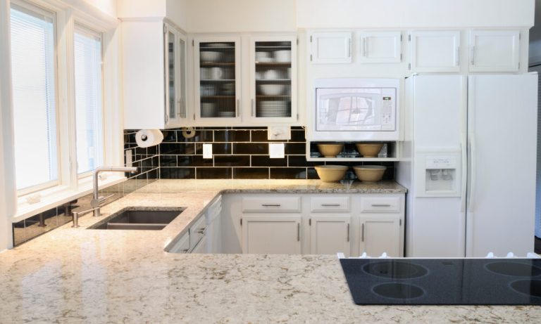 Choosing the Right Edge Profile for Your Granite Countertops