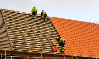 When Roof Replacement Makes More Sense than Repairing